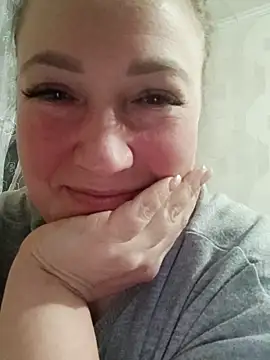 Kiss Eva online show from 2, 3, 2026