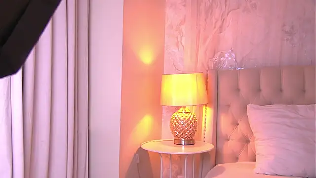 AshleyEvance online show from 27, 3, 2026