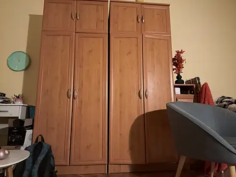 Snapshot of CherryLace04 chatting on 27, 10, 2025 CherryLace04 online show from 27, 10, 2025