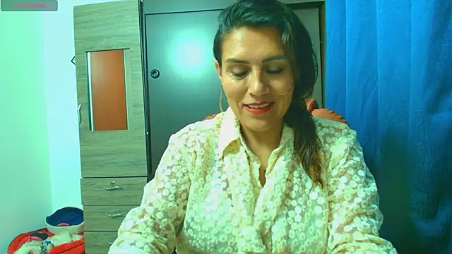 Snapshot of Marysexy73 chatting on 11, 9, 2025 Marysexy73 online show from 11, 9, 2025