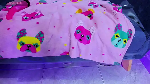 ShaunaDream online show from 10, 10, 2025