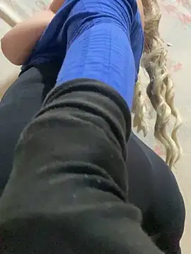 Snapshot of Cuckold-masters-dog chatting on 13, 11, 2025 Cuckold-masters-dog online show from 13, 11, 2025