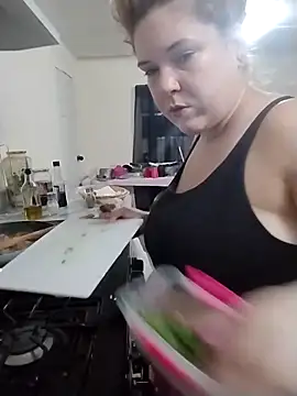 Snapshot of LacyLaurent chatting on 9, 11, 2025 LacyLaurent online show from 9, 11, 2025