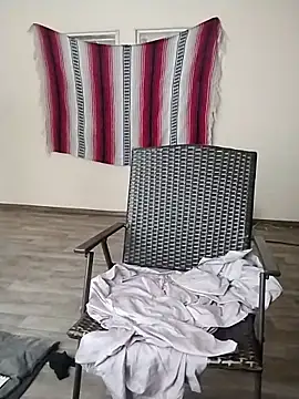 Snapshot of LacyLaurent chatting on 13, 11, 2025 LacyLaurent online show from 13, 11, 2025