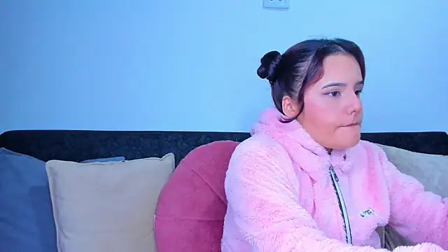 Snapshot of sweet_lily26 chatting on 12, 11, 2025 sweet lily26 online show from 12, 11, 2025