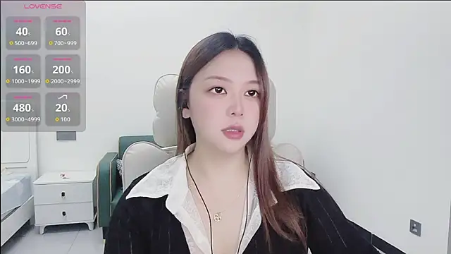 Snapshot of Lcey_66 chatting on 14, 10, 2025 Lcey 66 online show from 14, 10, 2025