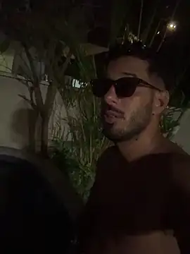 Snapshot of husbandandwifetobe chatting on 12, 9, 2025 husbandandwifetobe online show from 12, 9, 2025