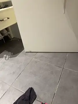 Snapshot of husbandandwifetobe chatting on 22, 10, 2025 husbandandwifetobe online show from 22, 10, 2025