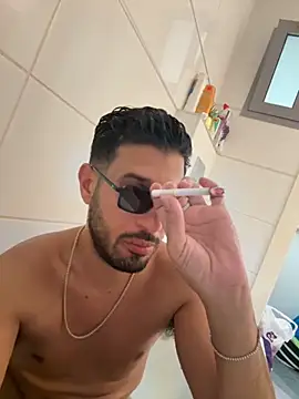 Snapshot of husbandandwifetobe chatting on 29, 11, 2025 husbandandwifetobe online show from 29, 11, 2025