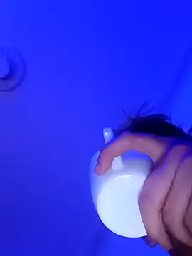 Snapshot of djkev_ chatting on 2, 11, 2025 djkev  online show from 2, 11, 2025