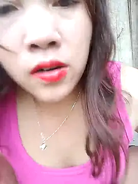 miumiu 00 online show from 4, 10, 2025