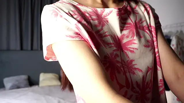 Snapshot of KarisaKusner chatting on 15, 11, 2025 KarisaKusner online show from 15, 11, 2025