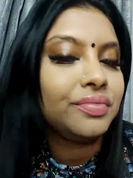 Indian GlowingMiax online show from 6, 11, 2025