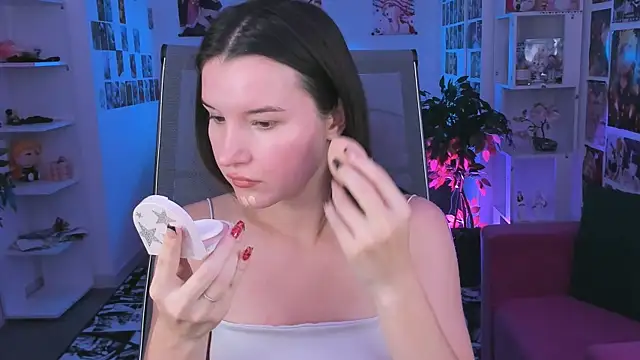 AgataWillis online show from 4, 10, 2025