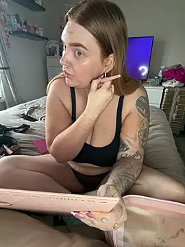 MysteriousMylaX online show from 14, 4, 2026