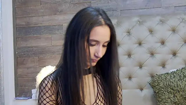 Snapshot of CarolinaBlair chatting on 25, 11, 2025 CarolinaBlair online show from 25, 11, 2025