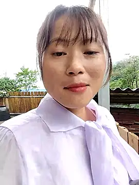 Snapshot of linda_bae00 chatting on 7, 10, 2025 linda bae00 online show from 7, 10, 2025