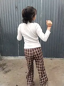 linda bae00 online show from 3, 2, 2026