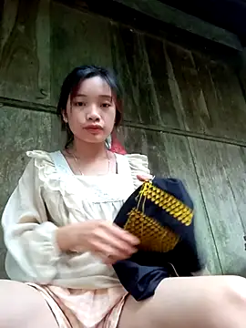 Snapshot of beobeo_2xx chatting on 11, 9, 2025 beobeo 2xx online show from 11, 9, 2025