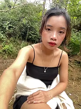 Snapshot of beobeo_2xx chatting on 13, 10, 2025 beobeo 2xx online show from 13, 10, 2025