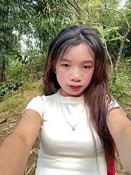 Snapshot of beobeo_2xx chatting on 28, 10, 2025 beobeo 2xx online show from 28, 10, 2025