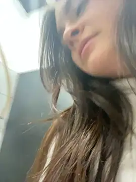 Danielaeliana online show from 20, 11, 2025