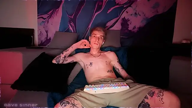 Snapshot of davesinner chatting on 22, 7, 2026 davesinner online show from 22, 7, 2026