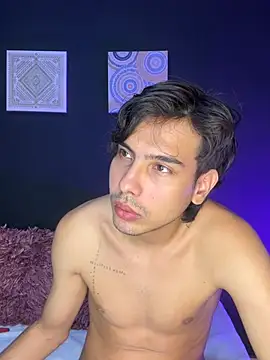 MiaSkylar online show from 21, 7, 2026