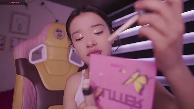 Snapshot of Lana_Dreams_ chatting on 15, 11, 2025 Lana Dreams online show from 15, 11, 2025