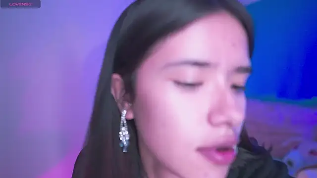 Snapshot of Lana_Dreams_ chatting on 2, 12, 2025 Lana Dreams online show from 2, 12, 2025