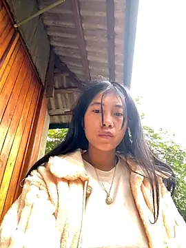 EmLy02 online show from 28, 10, 2025