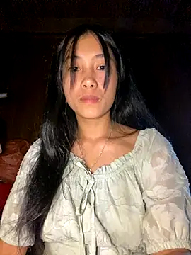 EmLy02 online show from 5, 11, 2025