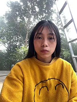 EmLy02 online show from 5, 3, 2026