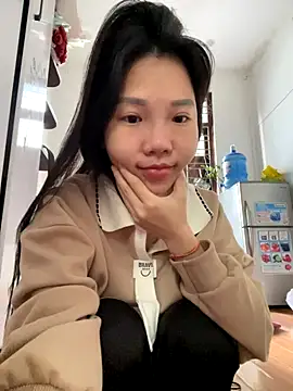 Snapshot of Miumieu chatting on 20, 11, 2025 Miumieu online show from 20, 11, 2025