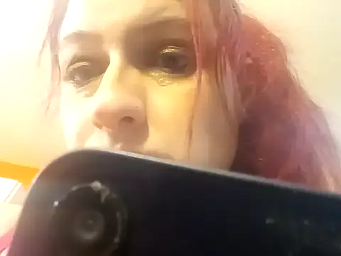 Snapshot of LusciousKandy chatting on 7, 10, 2025 LusciousKandy online show from 7, 10, 2025