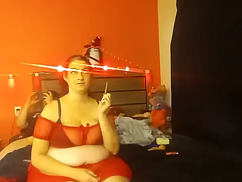 Snapshot of LusciousKandy chatting on 11, 10, 2025 LusciousKandy online show from 11, 10, 2025
