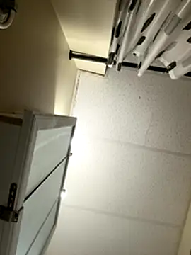 Snapshot of Kingstrokezxx chatting on 16, 11, 2025 Kingstrokezxx online show from 16, 11, 2025