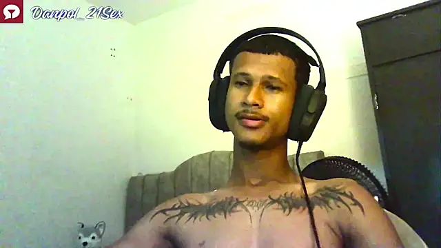 Snapshot of Danpol_21sex chatting on 7, 7, 2026 Danpol 21sex online show from 7, 7, 2026