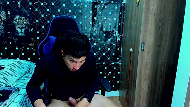 javiersexymann online show from 8, 1, 2026