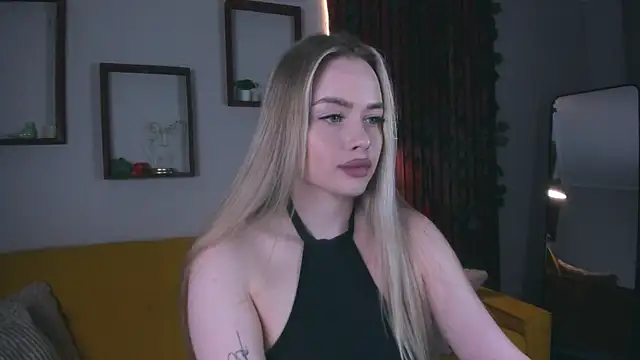 Snapshot of AvroraGoldie chatting on 29, 11, 2025 AvroraGoldie online show from 29, 11, 2025