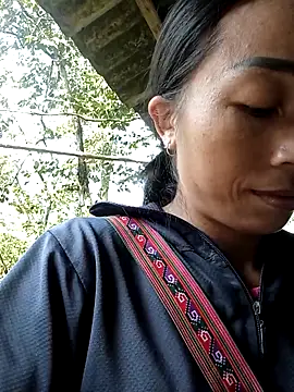 lucybaby00 online show from 13, 10, 2025