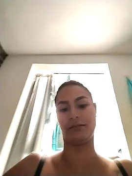 Snapshot of gabysanta_ chatting on 4, 5, 2026 gabysanta online show from 4, 5, 2026