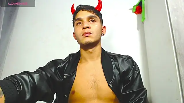 Angel latinboy online show from 10, 10, 2025