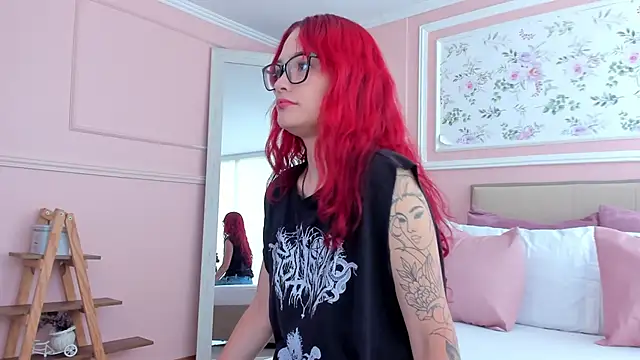 mae lyra online show from 15, 5, 2026