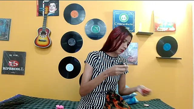 skinnyverus18 online show from 30, 11, 2025