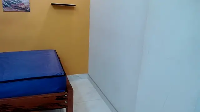 skinnyverus18 online show from 6, 4, 2026