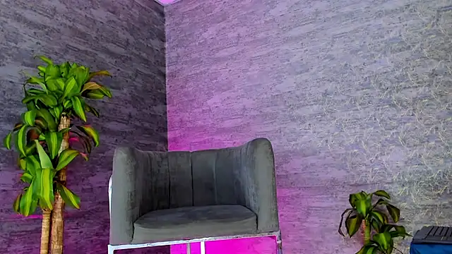 Snapshot of ArthurCox chatting on 12, 9, 2025 ArthurCox online show from 12, 9, 2025