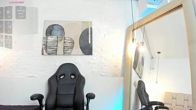 Snapshot of Sarah_GothicGirl chatting on 15, 11, 2025 Sarah GothicGirl online show from 15, 11, 2025