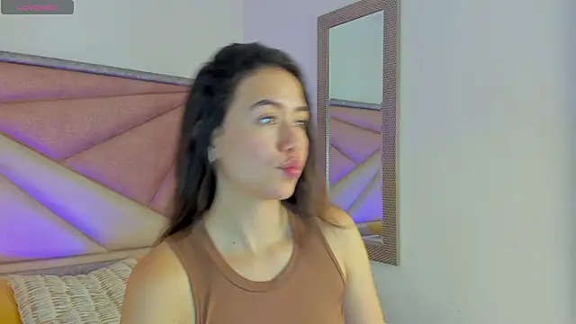 SaraWagner  online show from 18, 4, 2026