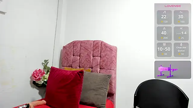 Snapshot of esmeraldaladys chatting on 18, 9, 2025 esmeraldaladys online show from 18, 9, 2025